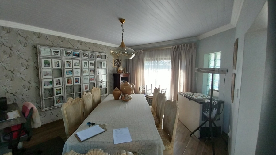 6 Bedroom Property for Sale in Deneysville Free State